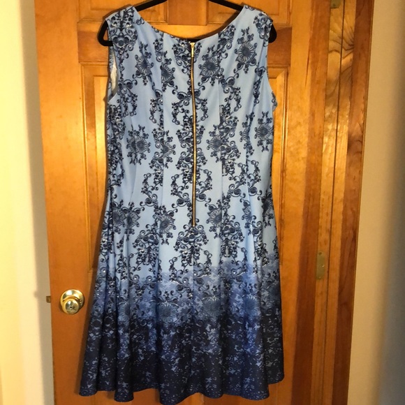 Dressbarn Fit and Flare Dress - Picture 3 of 4